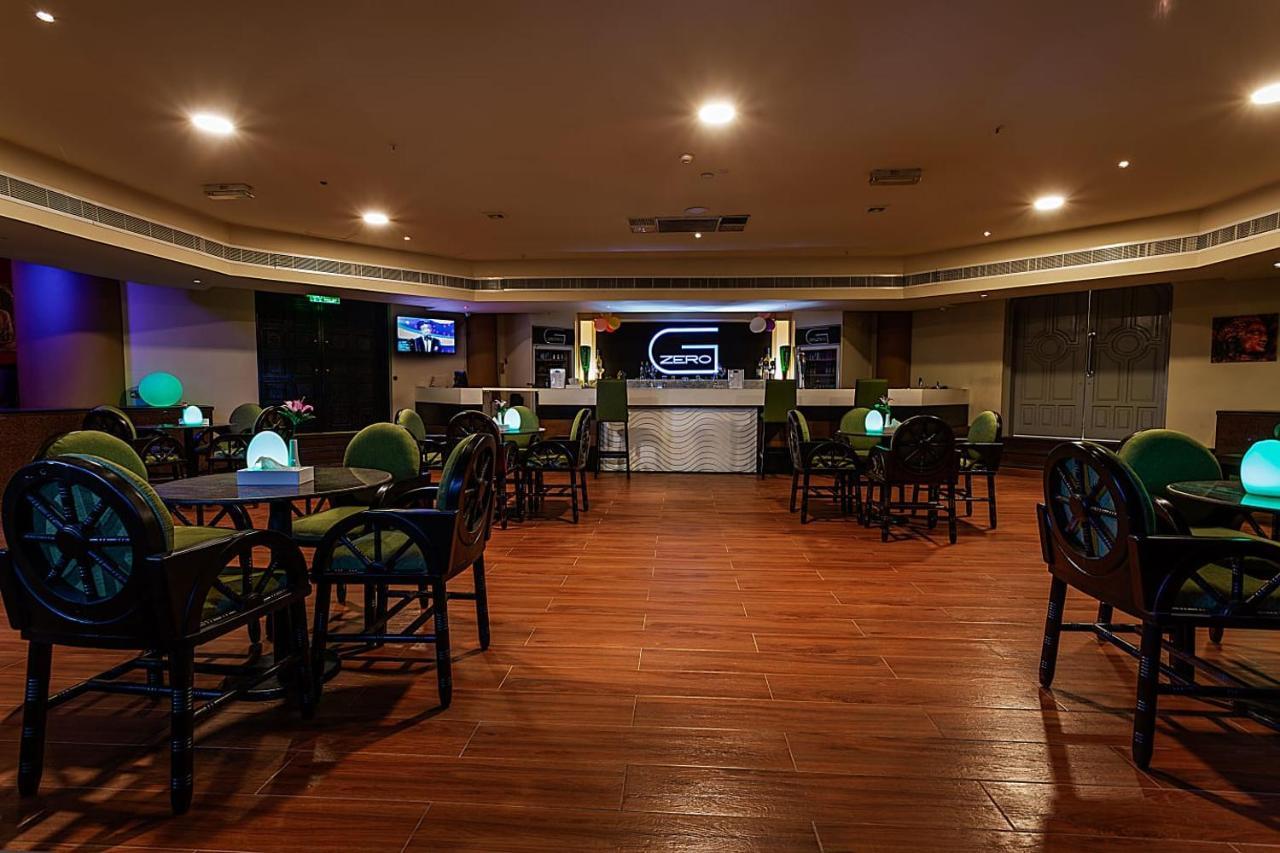Phoenicia Tower Hotel And Spa Манама Екстериор снимка