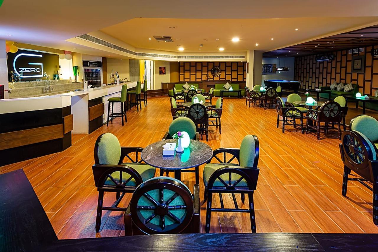 Phoenicia Tower Hotel And Spa Манама Екстериор снимка