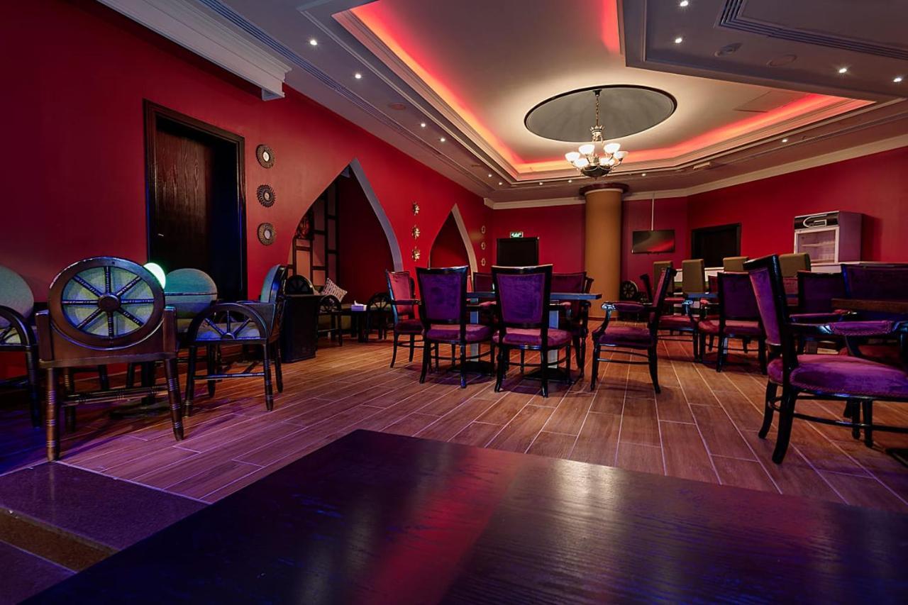 Phoenicia Tower Hotel And Spa Манама Екстериор снимка