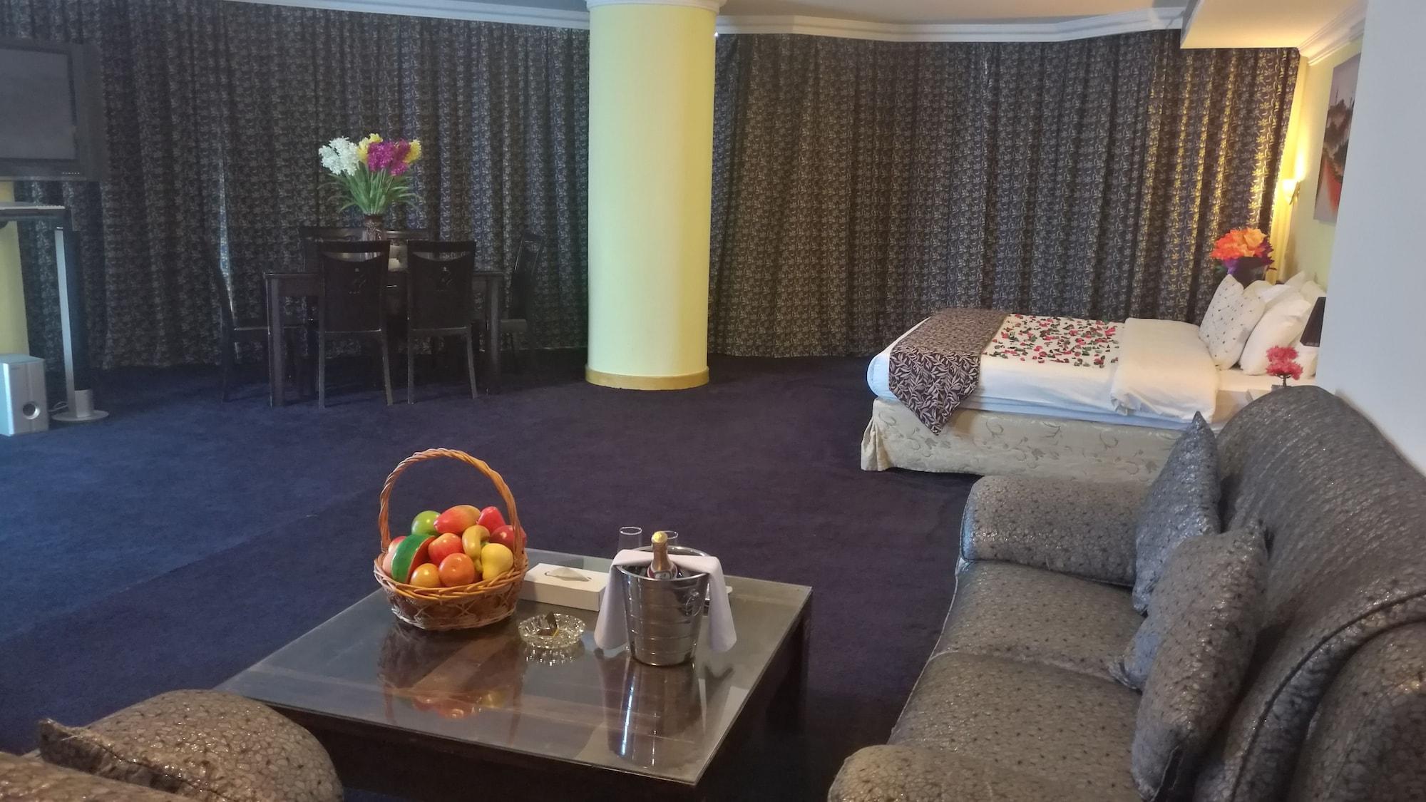 Phoenicia Tower Hotel And Spa Манама Екстериор снимка
